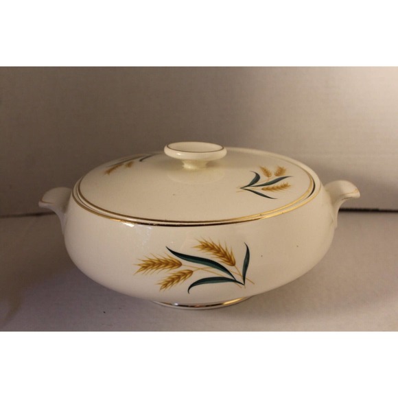 Vintage Royal Harvest Covered Casserole 1.5 Qt Wheat Gold Trim Homer Laughlin - Picture 3 of 6